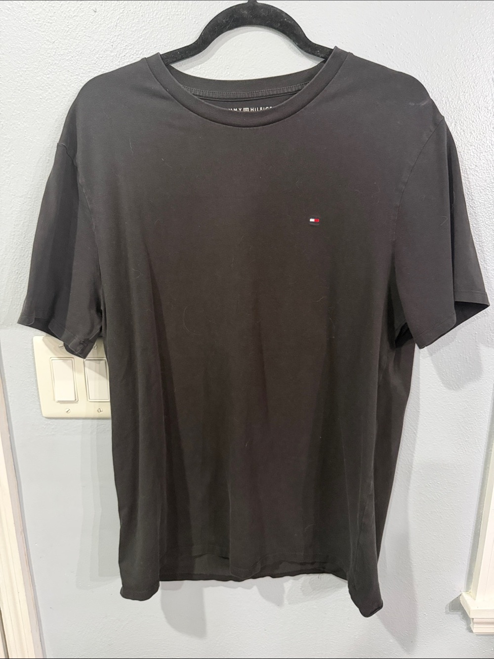 Tommy Hilfiger Black Short Sleeve Crewneck T-Shirt with Flag Logo
